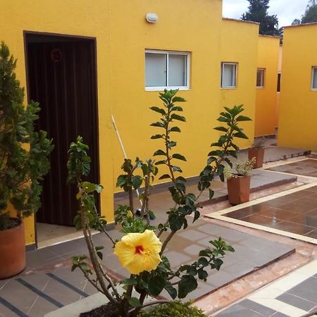 Hostal El Hangar Rionegro Luaran gambar