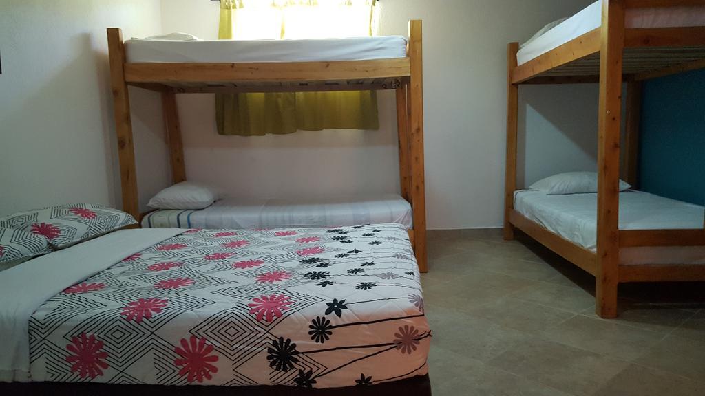 Hostal El Hangar Rionegro Luaran gambar