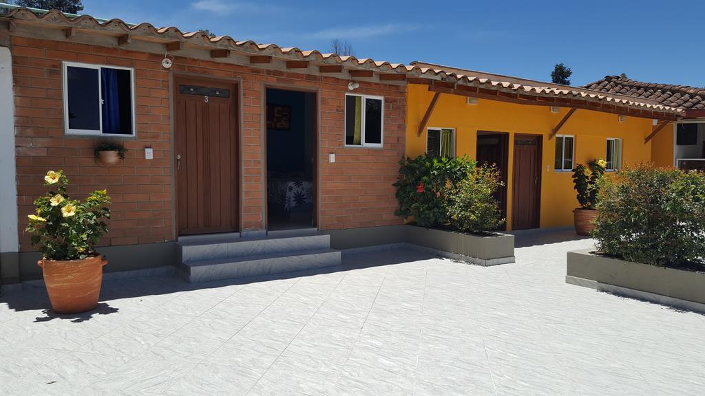 Hostal El Hangar Rionegro Luaran gambar