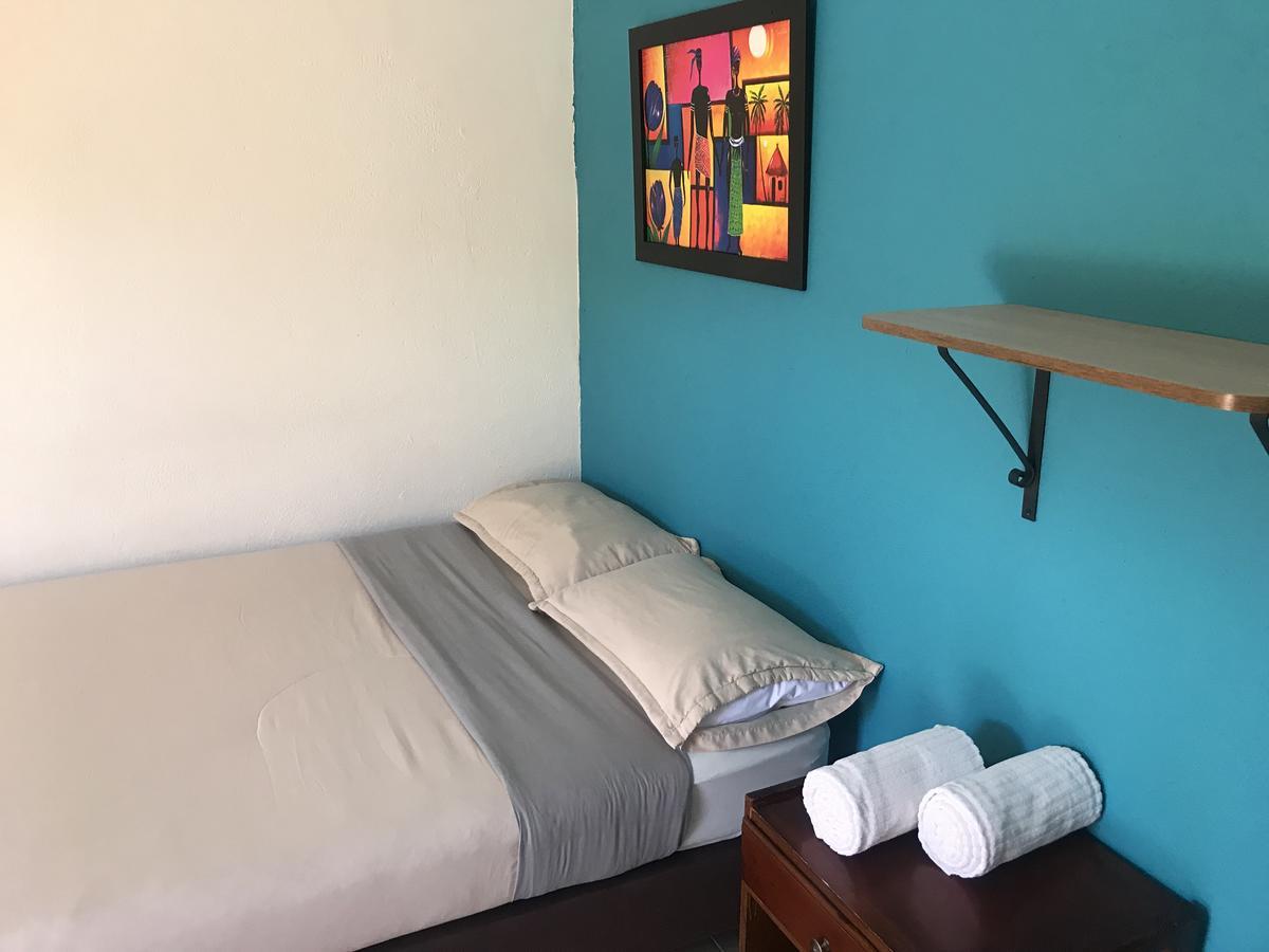 Hostal El Hangar Rionegro Luaran gambar