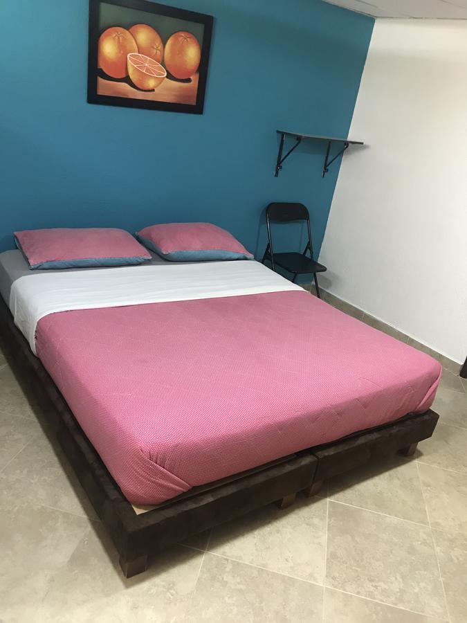 Hostal El Hangar Rionegro Luaran gambar