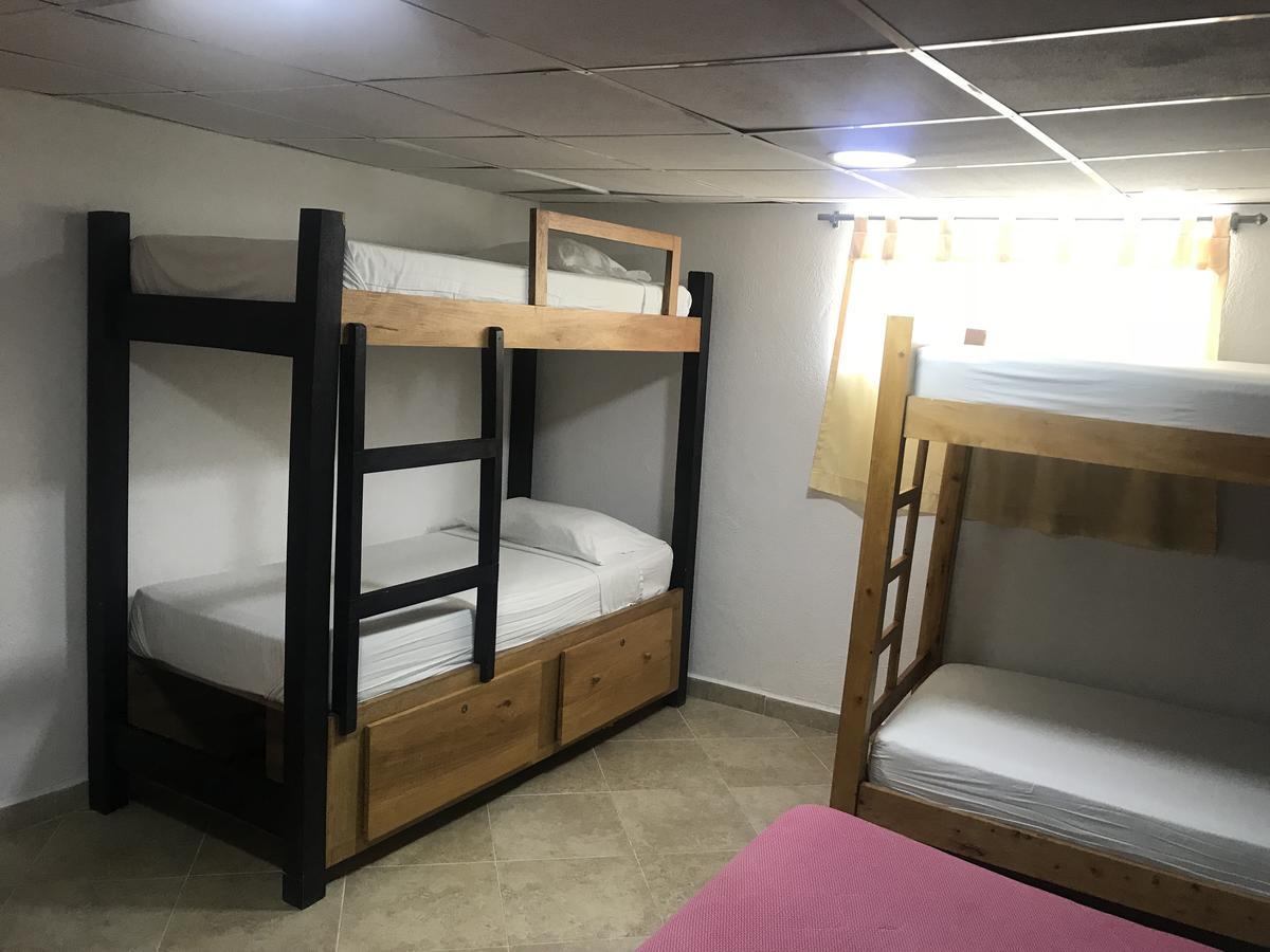Hostal El Hangar Rionegro Luaran gambar