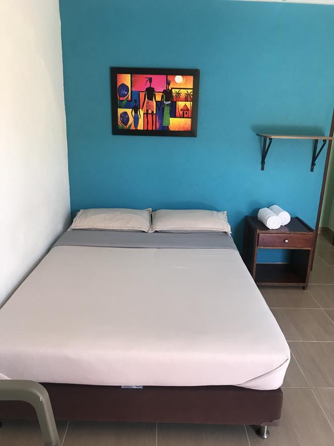 Hostal El Hangar Rionegro Luaran gambar